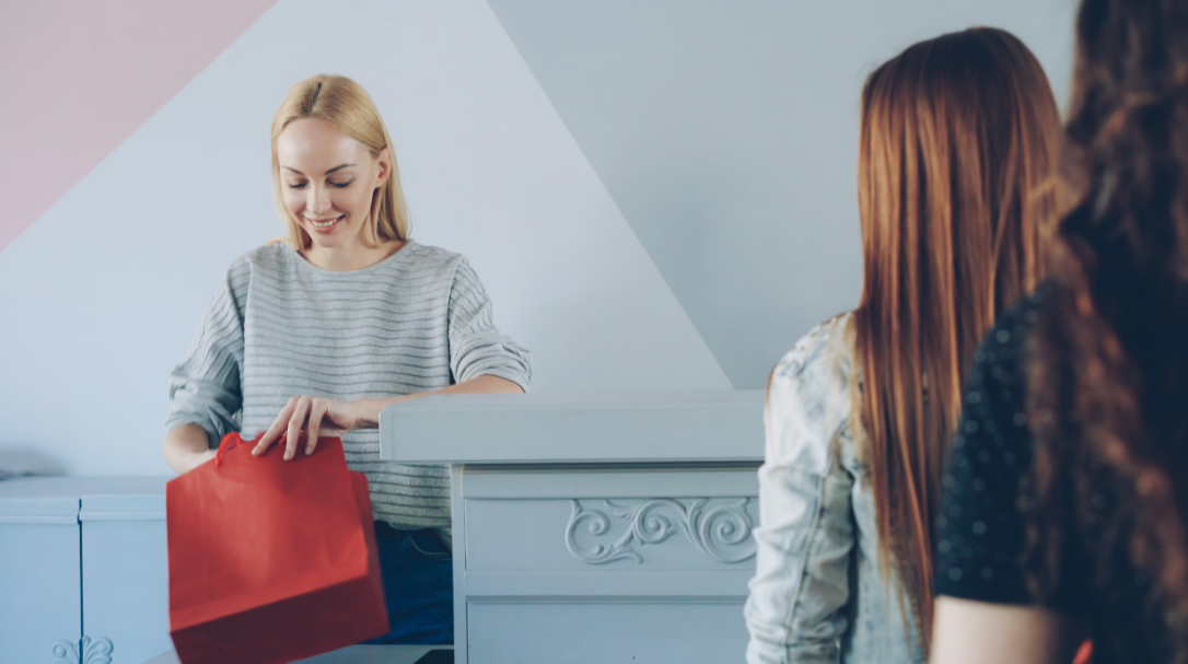 How Australian Retailers Can Handle Customer Service Surges During EOFY Sales